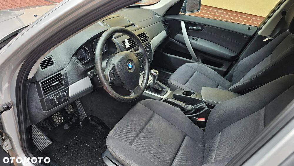 BMW X3 xDrive20d - 38