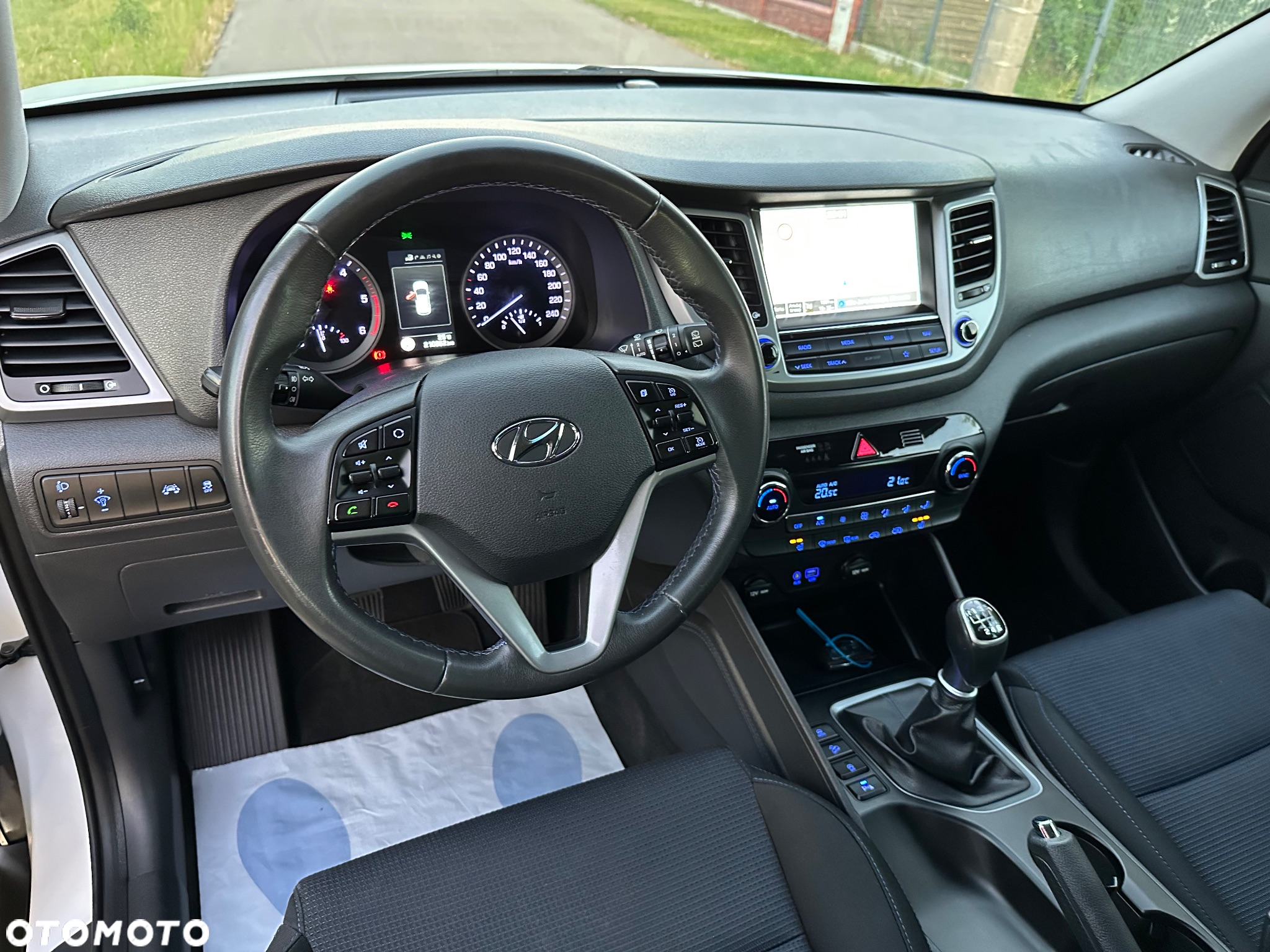 Hyundai Tucson 1.7 CRDI BlueDrive Style 2WD - 9