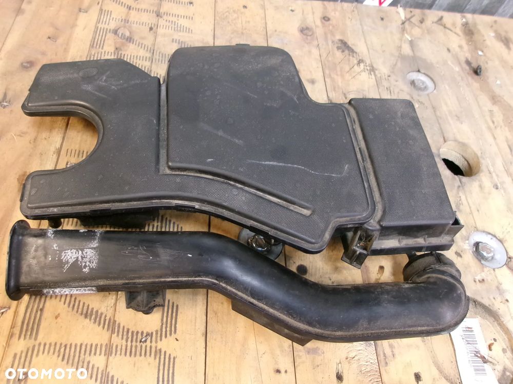 FILTR POWIETRZA OBUDOWA TOYOTA AYGO II 14-18 - 1