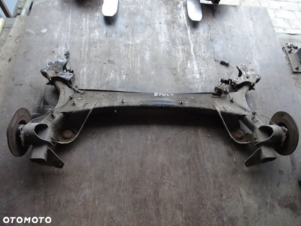 RENAULT SCENIC II 03-05 1.5 DCI BELKA ZAWIESZENIA TYLNA TYŁ - 1