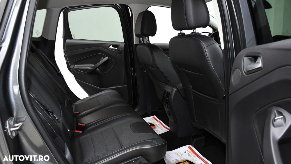 Ford Kuga 2.0 TDCi 4x4 Aut. Titanium - 10