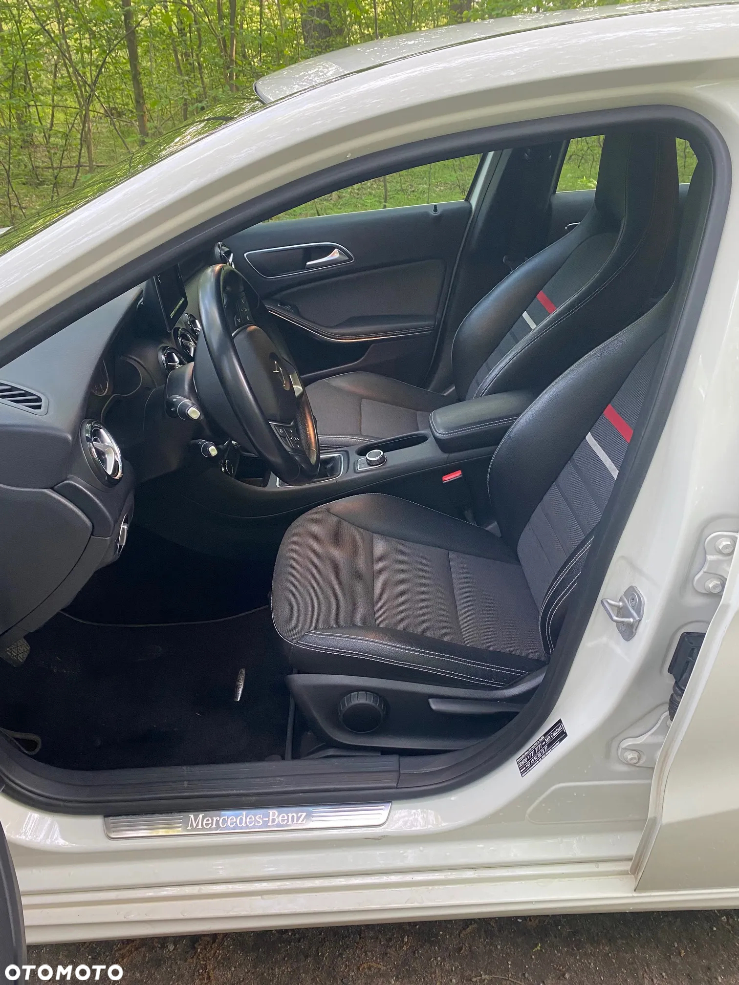 Mercedes-Benz Klasa A 200 (BlueEFFICIENCY) - 22