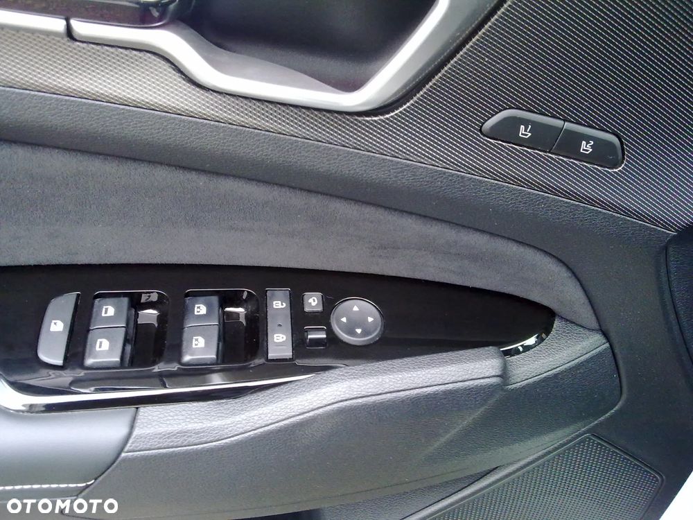 Kia Sportage 1.6 T-GDI 2WD Eco-Dynamics + (48V M-H) DCT GT-Line - 29