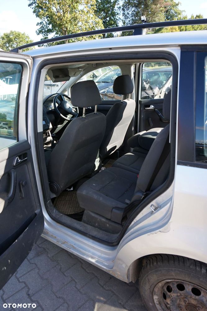 VOLKSWAGEN TOURAN I 1T 2006 LA7W 1.9 TDI BXE 105KM GQN SREBRNY na części - 14