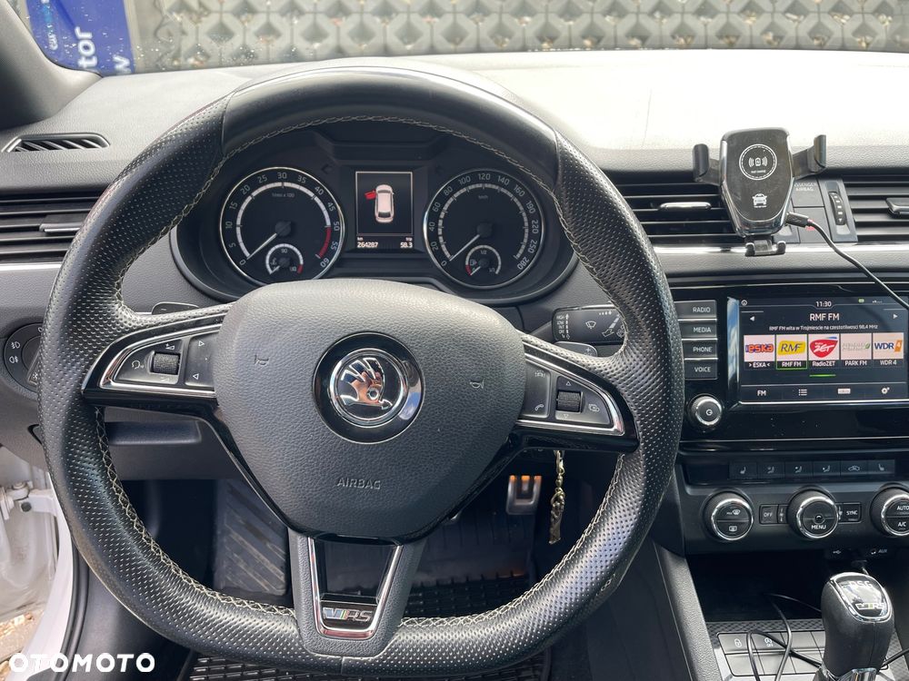 Skoda Octavia 2.0 TDI DSG RS - 8