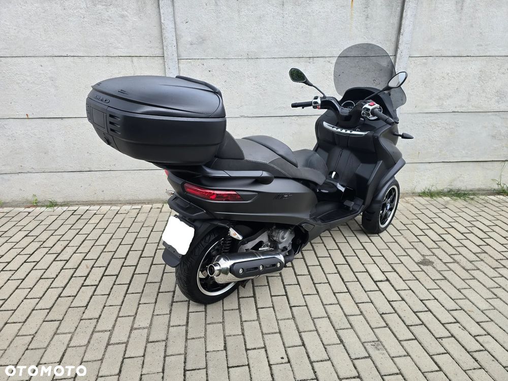 Piaggio MP-3 - 4