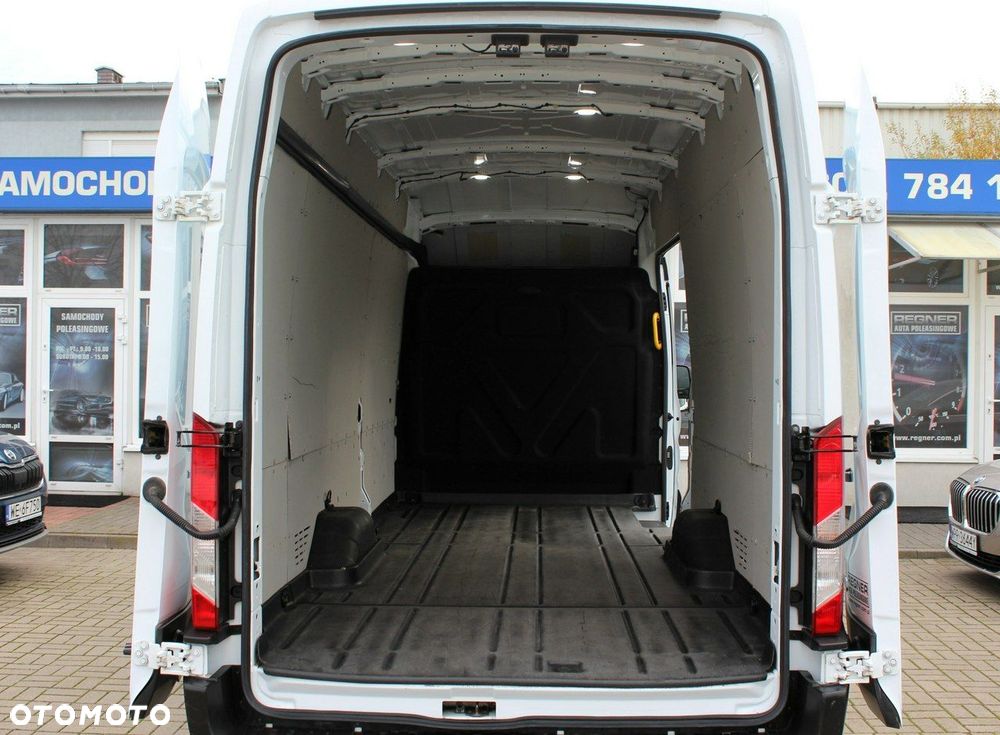 Ford Transit - 8