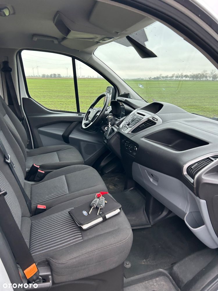 Ford Transit Custom - 28