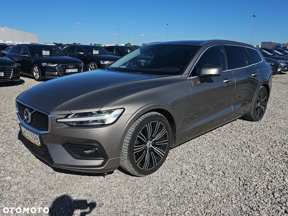 Volvo V60 D4 Momentum - 1