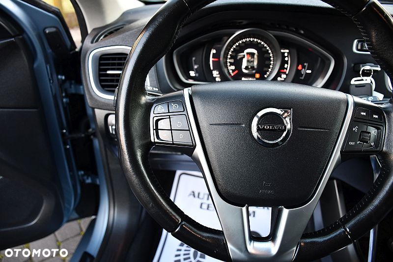 Volvo V40 T3 Drive-E Momentum - 18