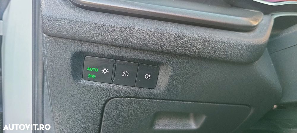 Skoda Octavia 2.0 TDI DSG Ambition - 20