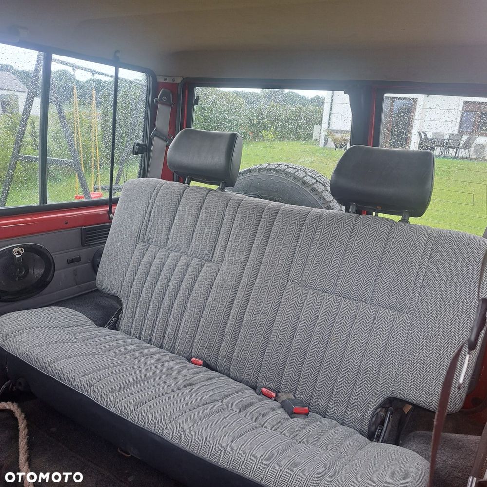Toyota Land Cruiser RJ70 - 10