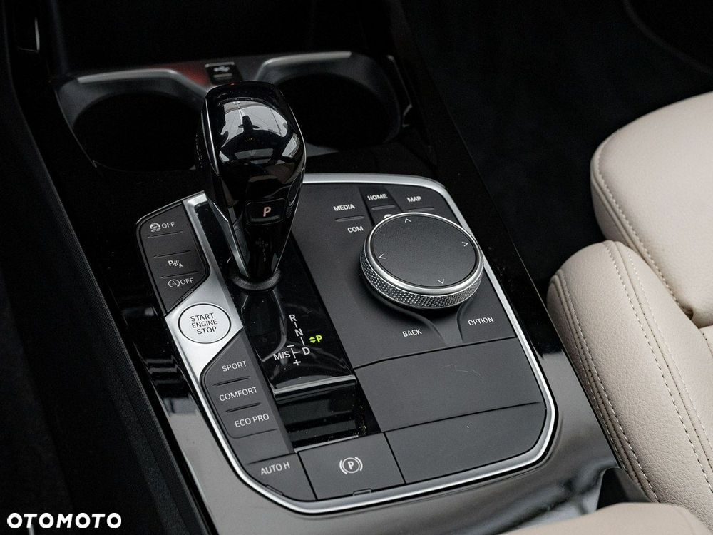 BMW Seria 2 220i xDrive Sport Line - 19