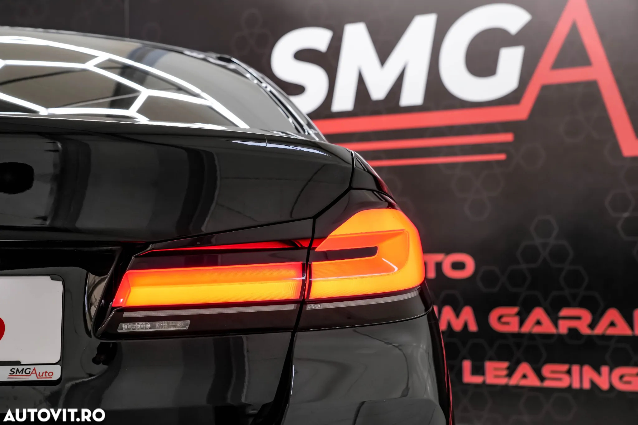 BMW Seria 5 520i Aut. M Sport Edition - 38