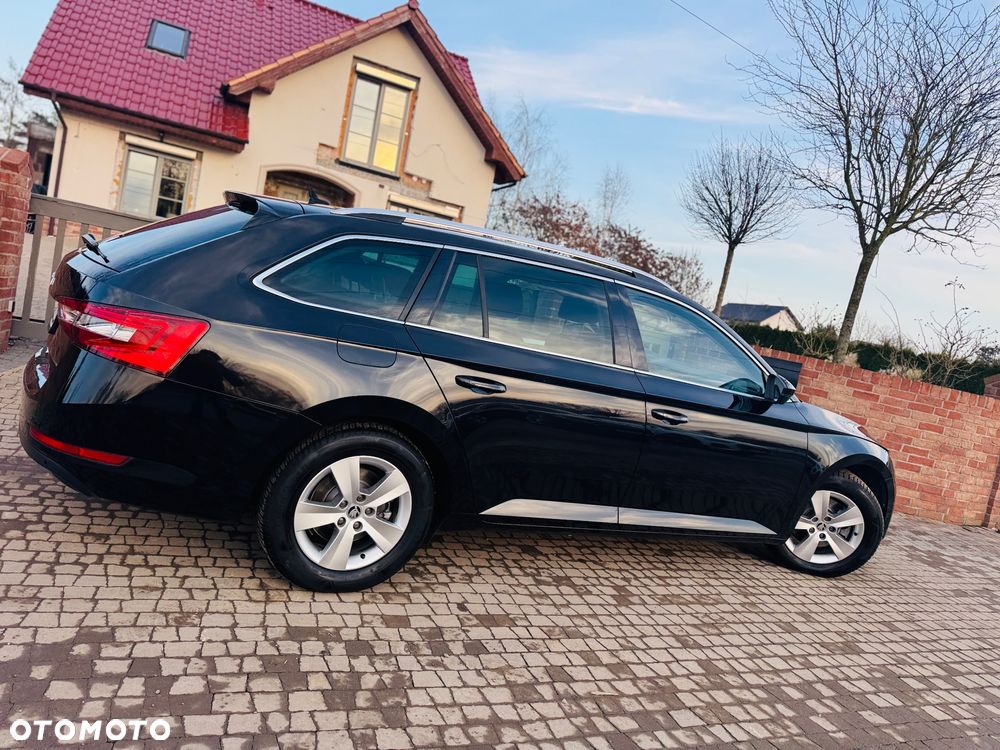 Skoda Superb 2.0 TDI DSG Active - 2