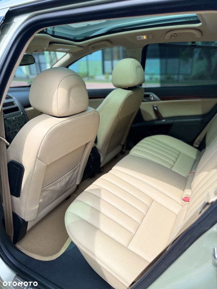 Peugeot 407 2.2 SV Executive - 32