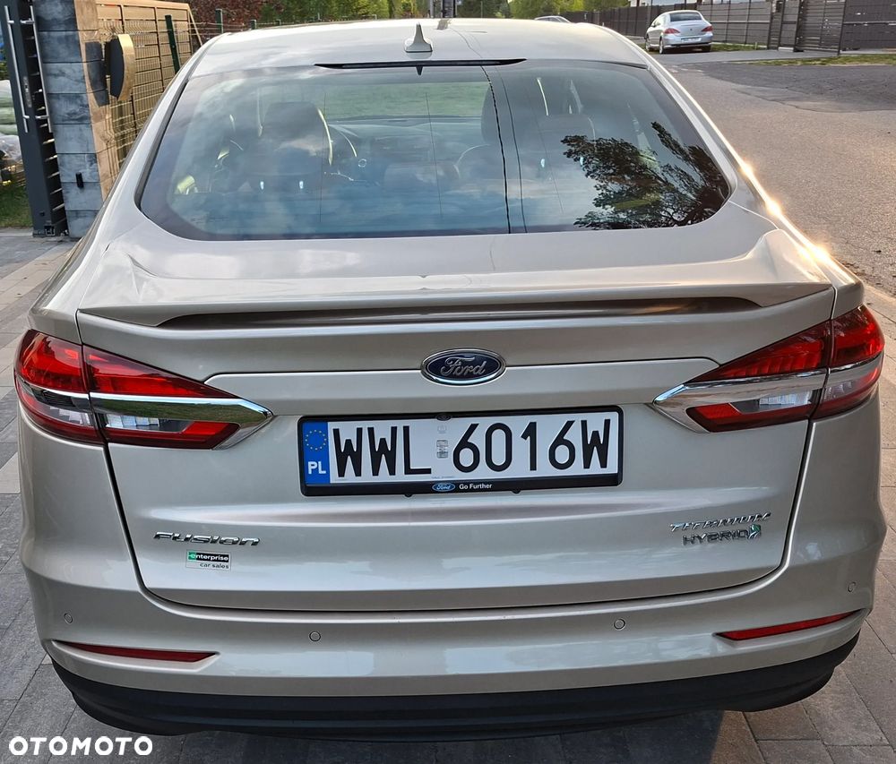 Ford Mondeo 2.0 Hybrid Titanium - 14