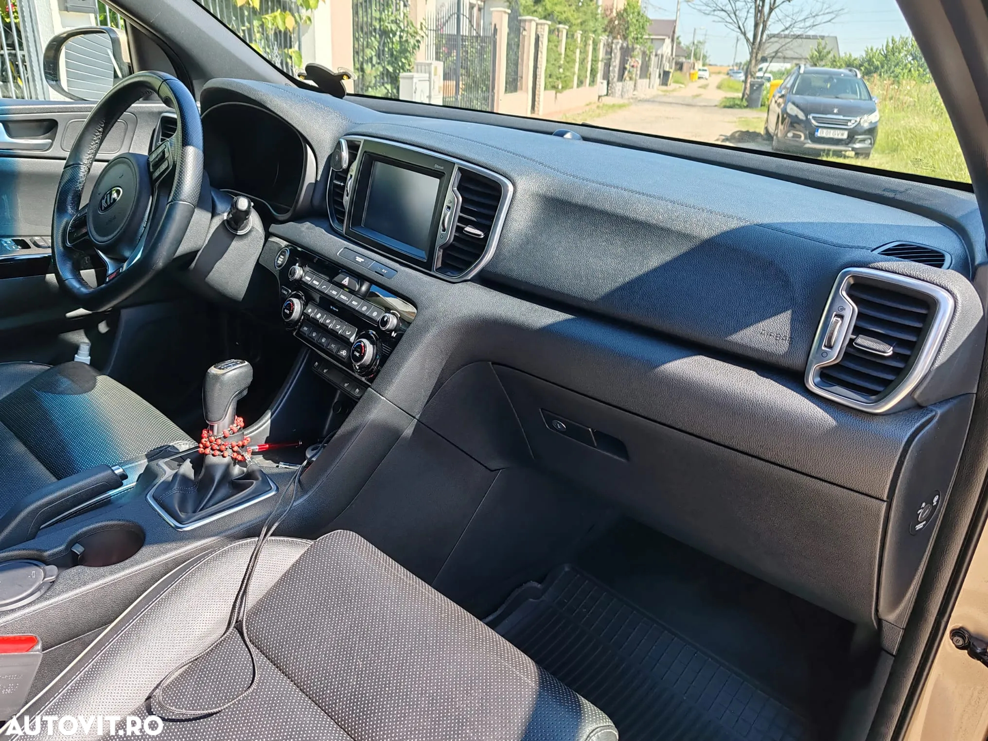 Kia Sportage 1.6 T-GDI 6MT 4x2 GT Line - 12