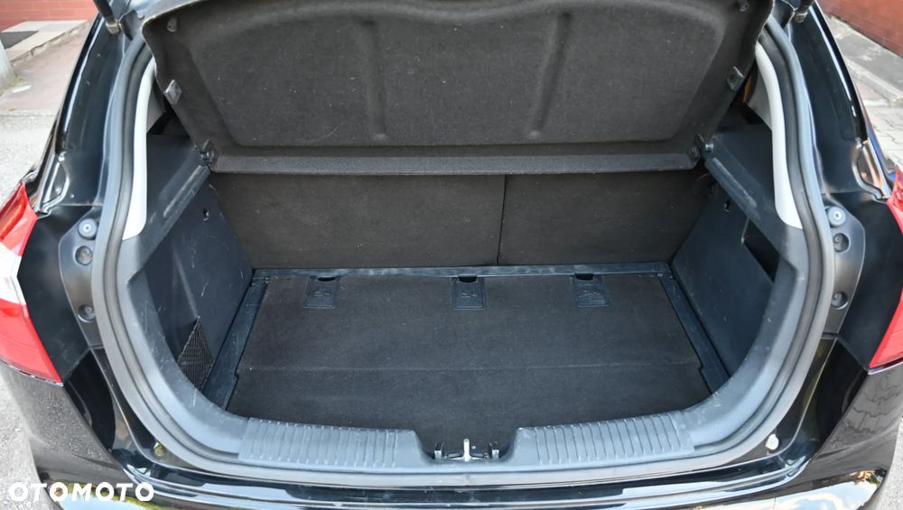 Kia Rio - 34