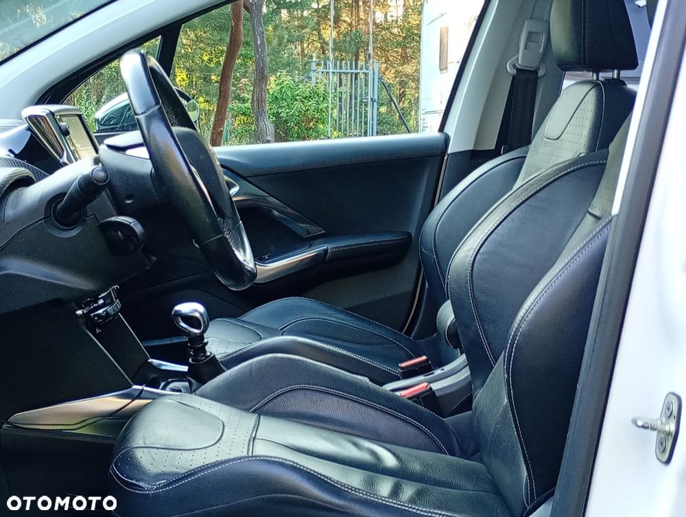 Peugeot 2008 - 18