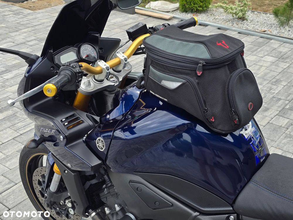 Yamaha FZ - 13