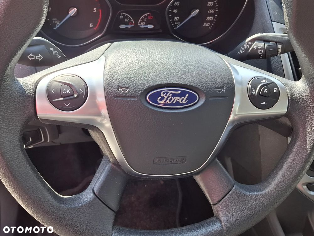 Ford Focus 1.6 TDCi DPF Start-Stopp-System SYNC Edition - 17