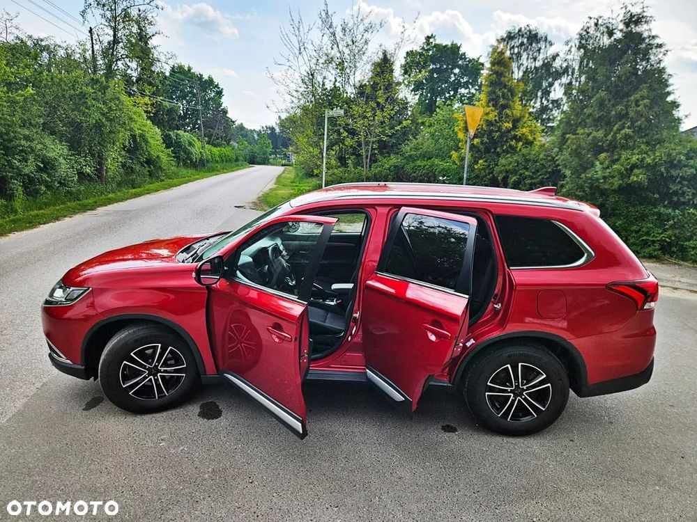 Mitsubishi Outlander 2.0 2WD SUV-Star - 24