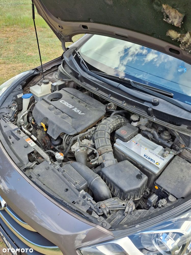 Hyundai i30 1.6 CRDi BlueDrive Go - 14