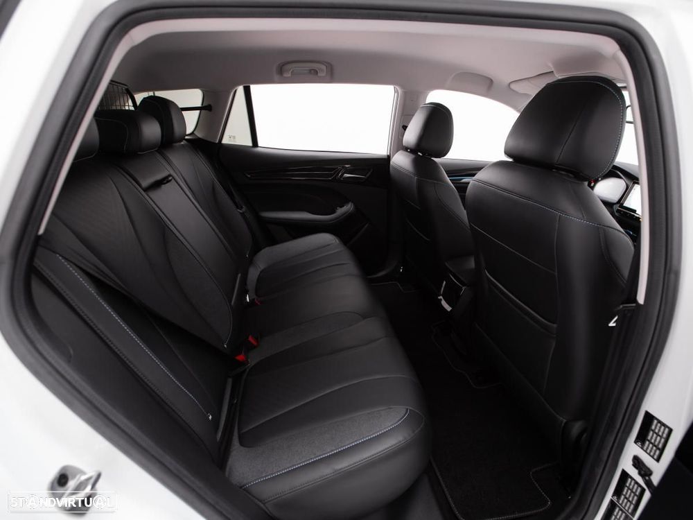 MG MG5 5 Maximal Luxury - 12