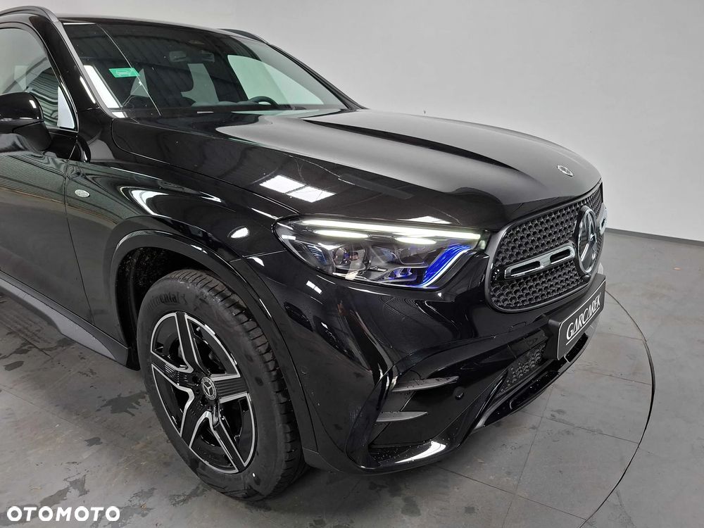 Mercedes-Benz GLC 300 e 4-Matic AMG Line - 6