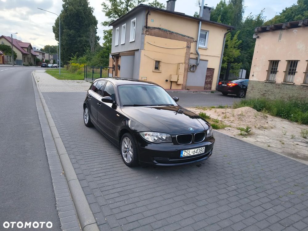 BMW Seria 1 118d - 4
