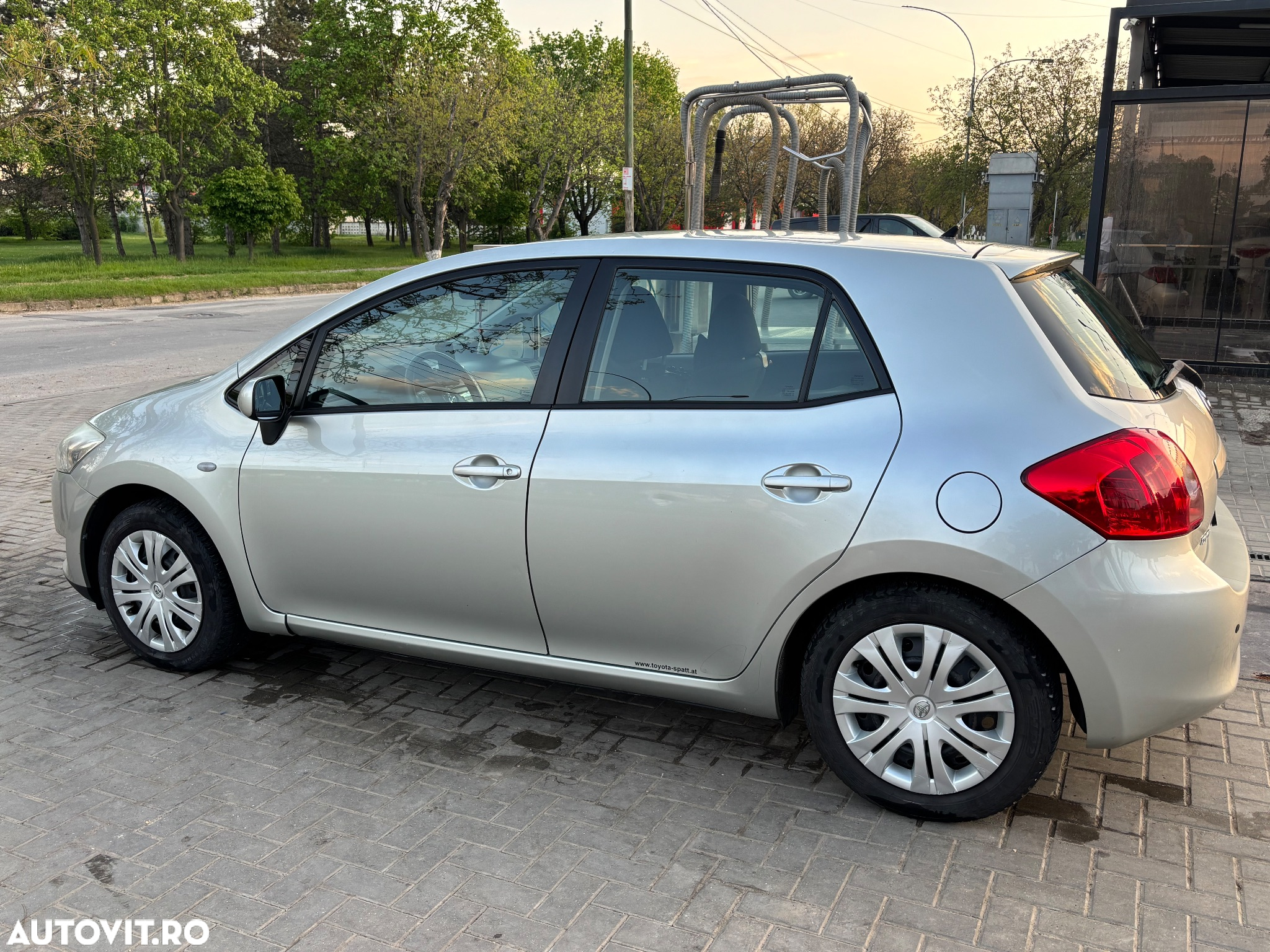 Toyota Auris - 2