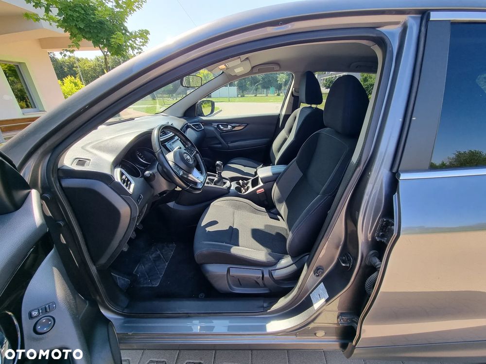 Nissan Qashqai 1.3 DIG-T N-Connecta - 10
