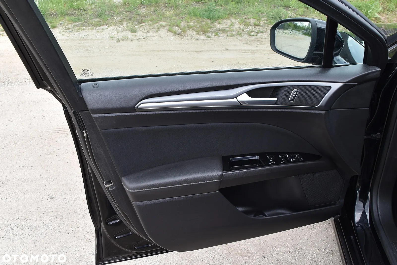 Ford Mondeo - 24