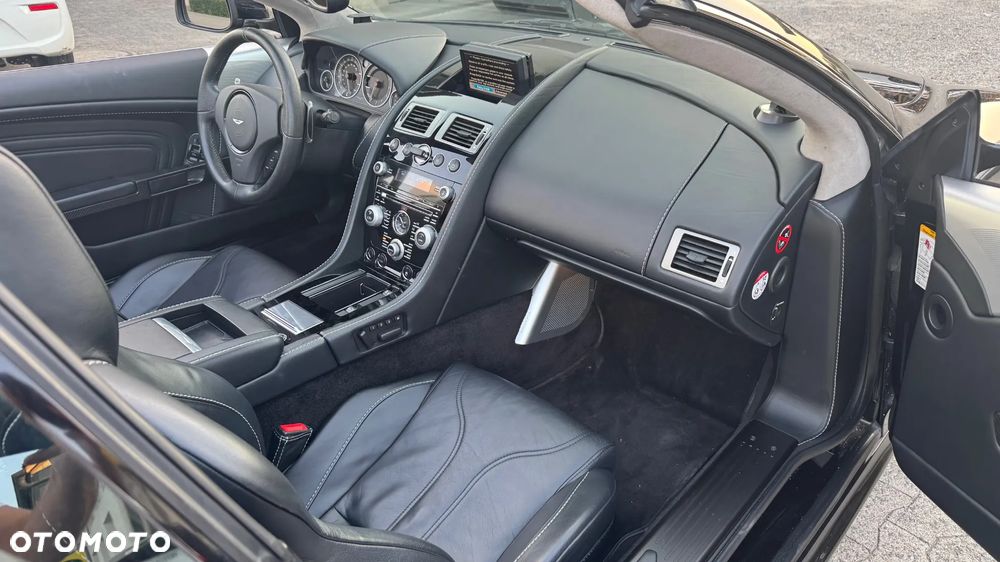 Aston Martin DBS Cabrio Touchtronic Carbon Edition - 23