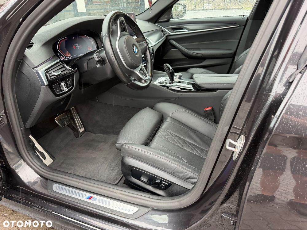 BMW Seria 5 520d mHEV M Sport sport - 14