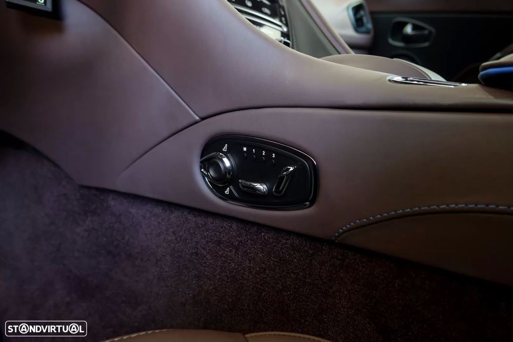 Aston Martin DBS Coupe 770 Ultimate - 18