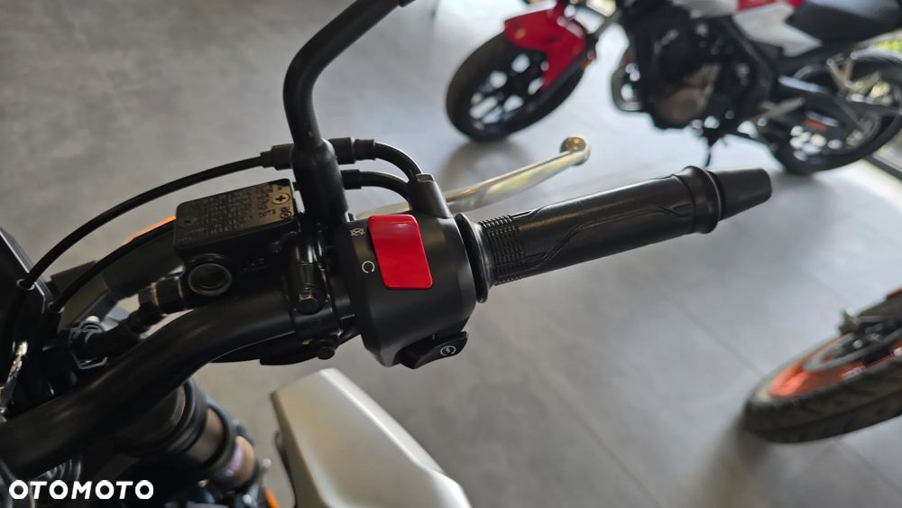 Honda CB - 15