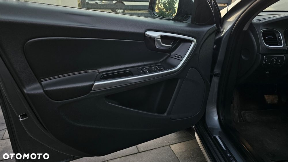 Volvo V60 D4 AWD Drive-E Summum - 18