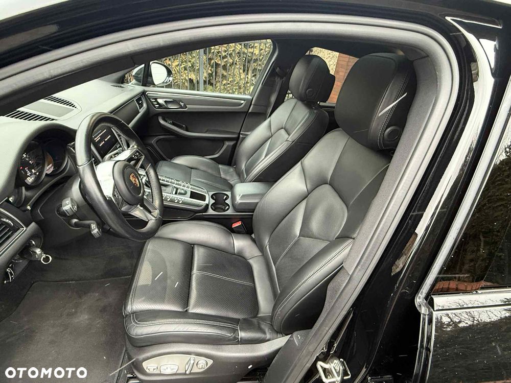 Porsche Macan - 13