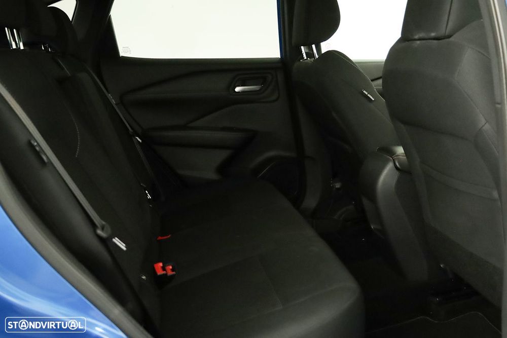 Nissan Qashqai 1.3 DIG-T Acenta Xtronic - 21