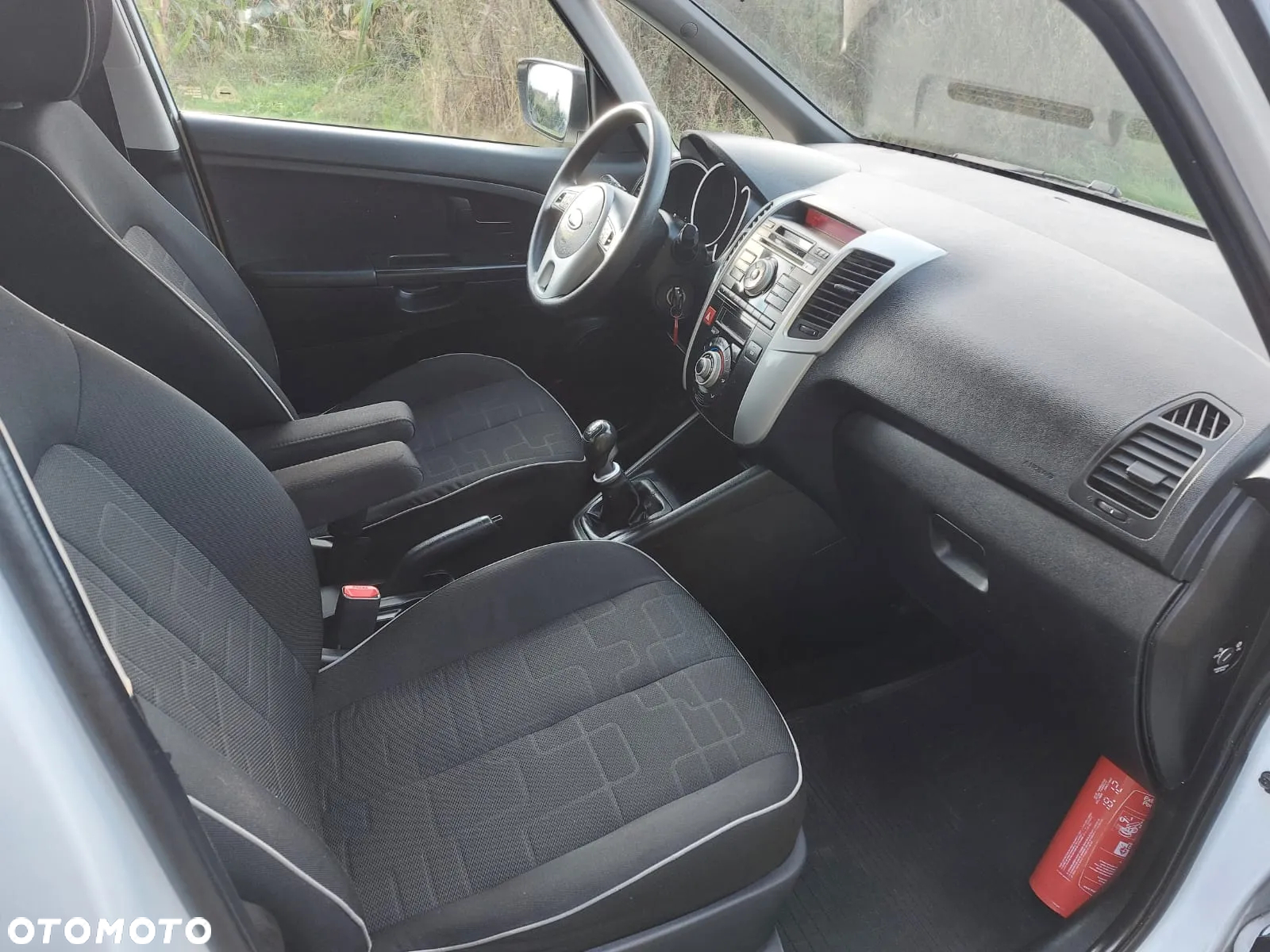 Kia Venga - 10