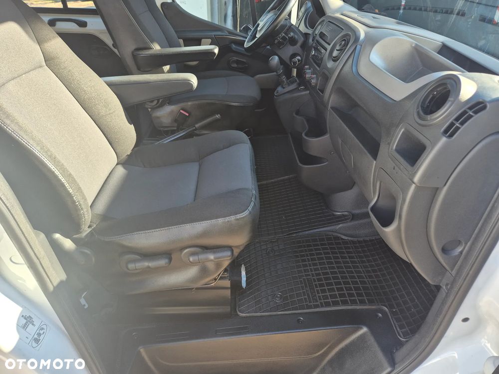 Renault Master - 29