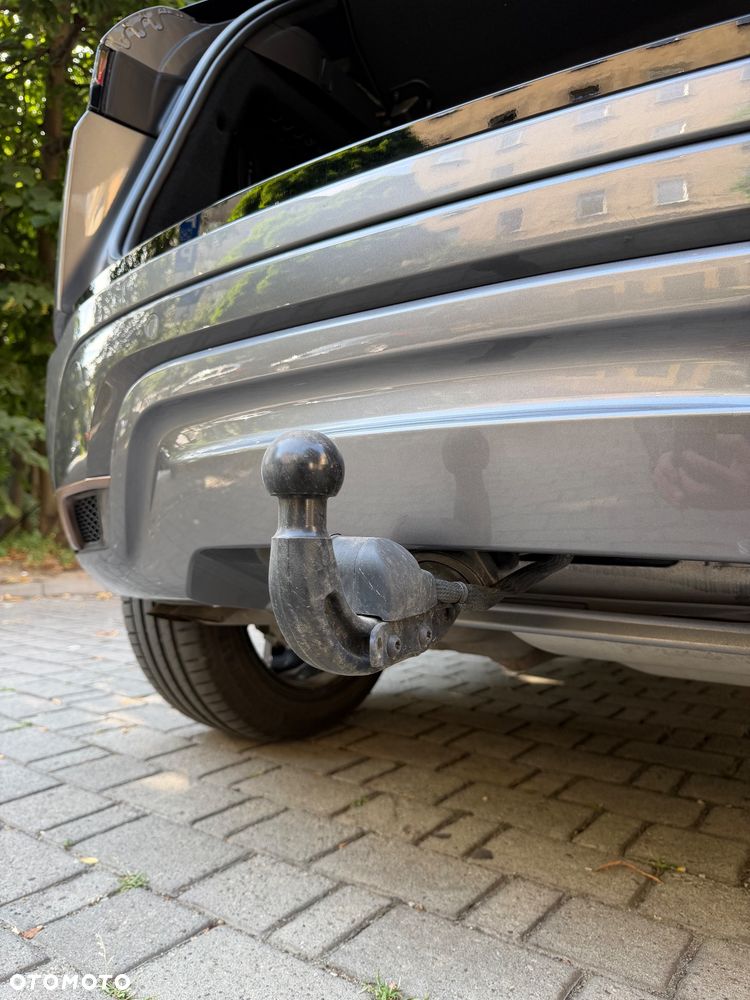 Land Rover Range Rover Evoque 2.0 D200 mHEV R-Dynamic SE - 32