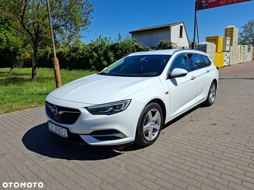 Opel Insignia - 1