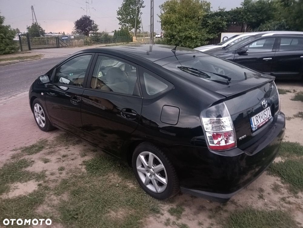 Toyota Prius 1.5 VVT-i Prestige - 3