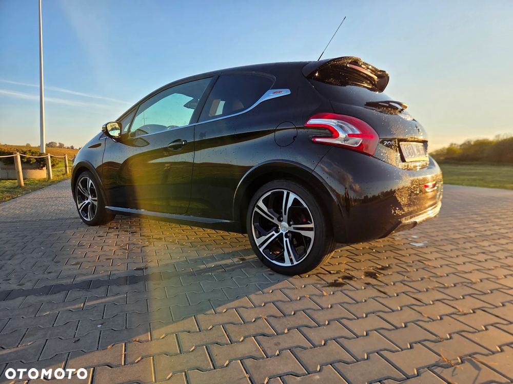 Peugeot 208 1.6 THP GTi - 5