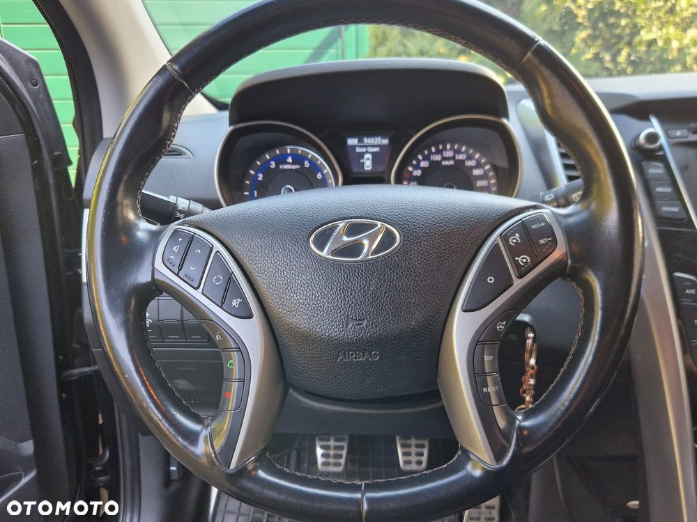 Hyundai i30 1.6 GDI Premium - 10