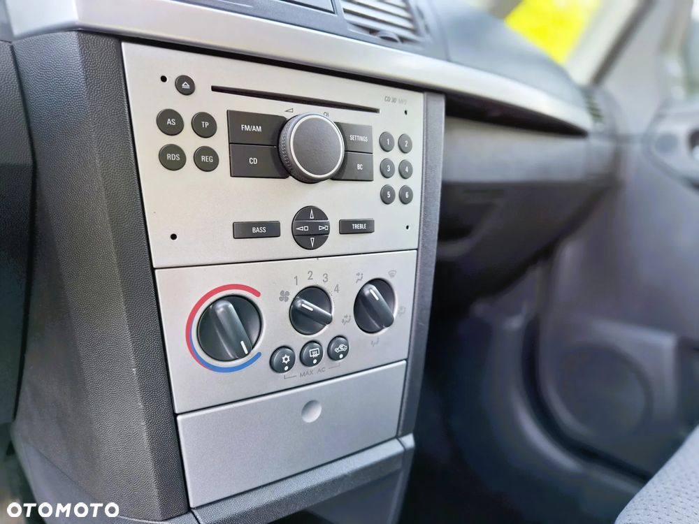Opel Meriva - 23