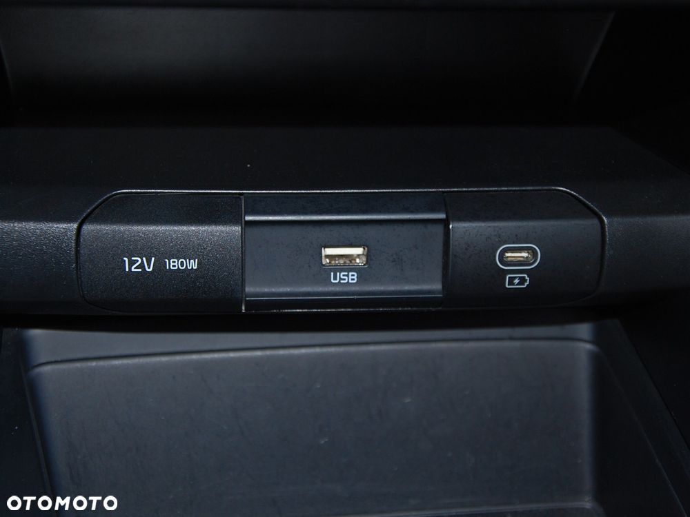 Kia Ceed - 31